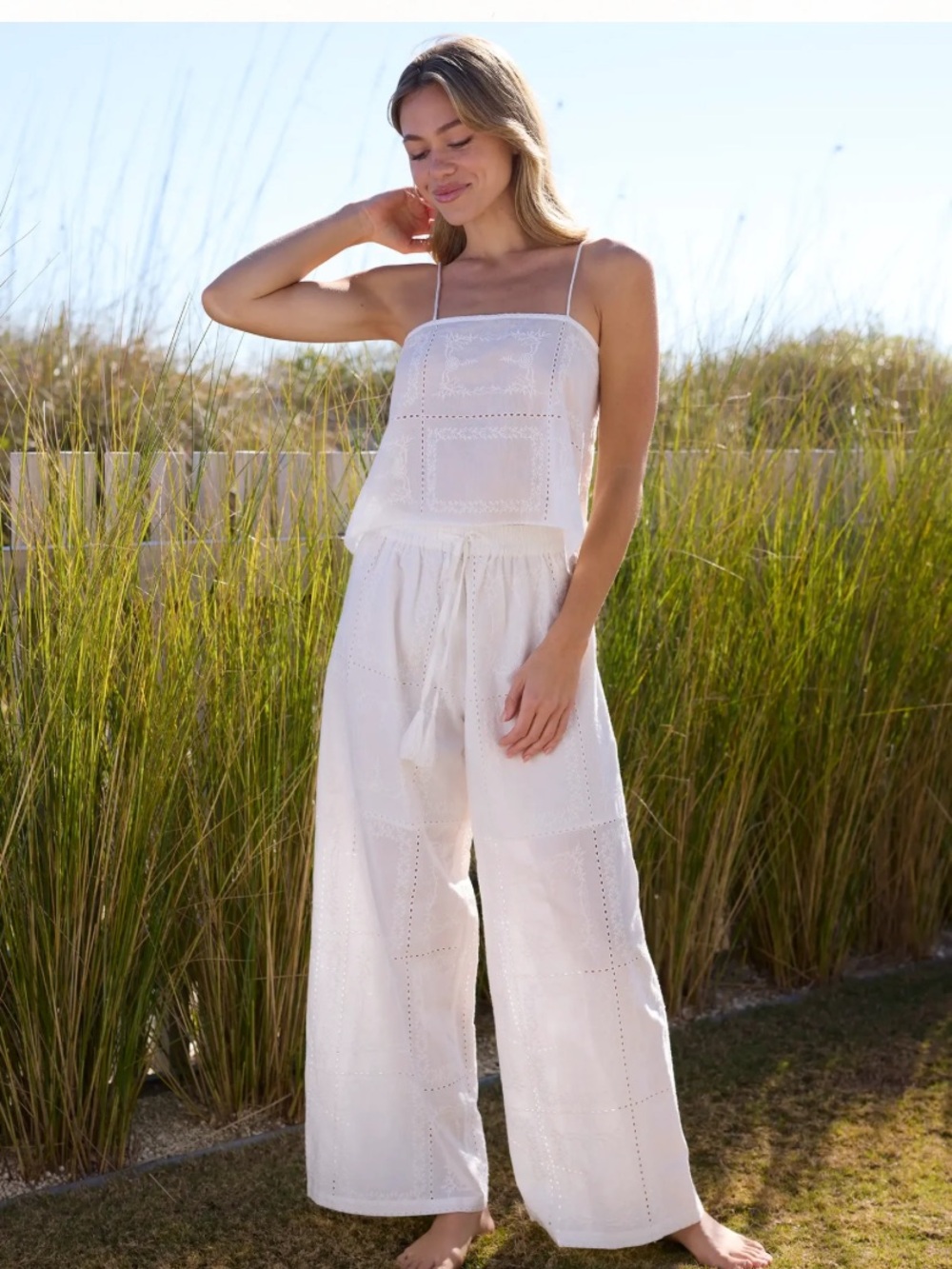 NATURAL LIFE White pants NWT